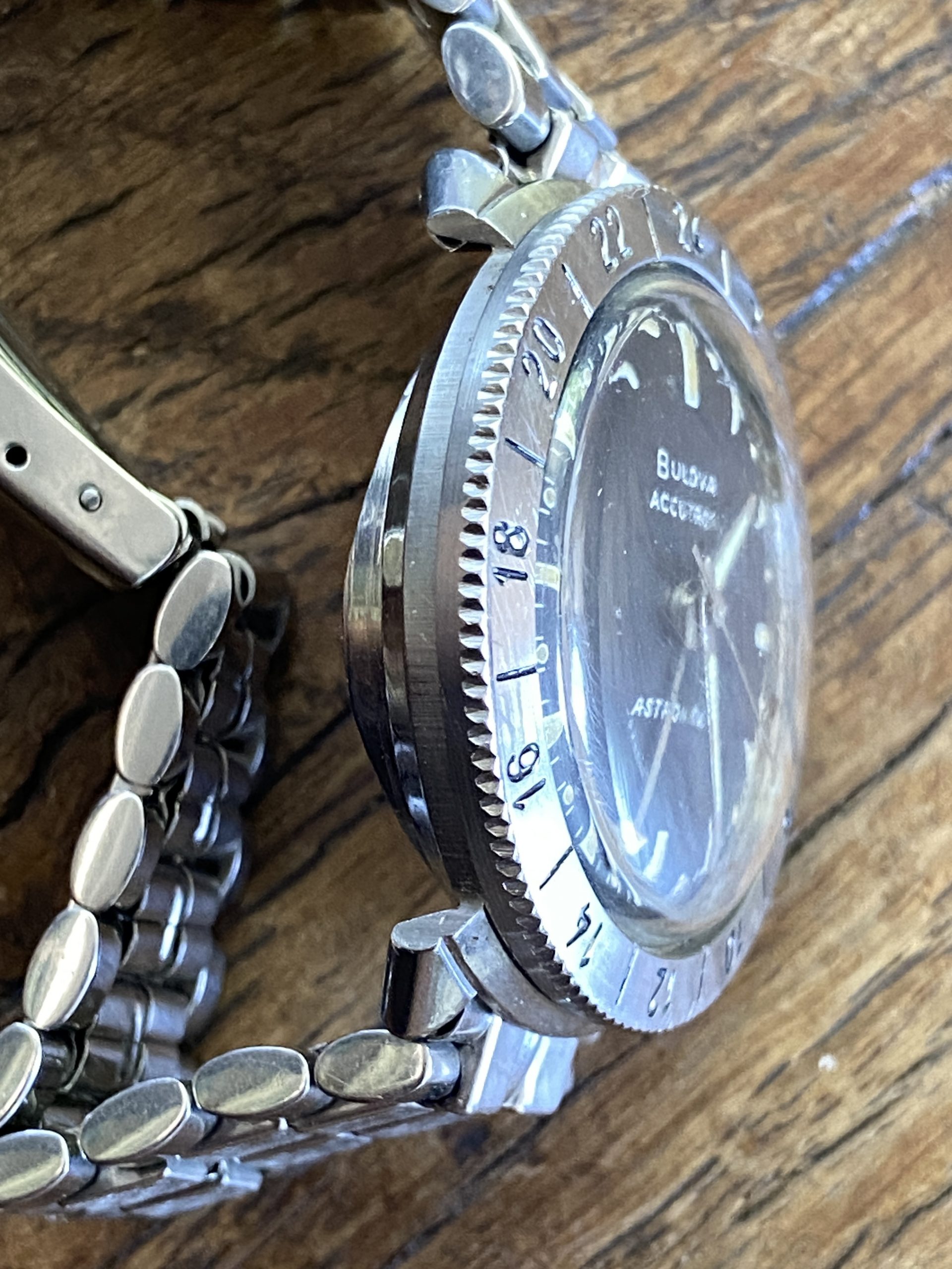 Bulova Accutron Astronaut 214 Tunning fork GMT Quartz 38mm - Image 5