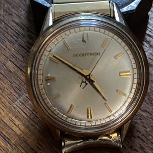 Bulova Accutron M9 214 Tuning Fork Swiss Quartz 34mm