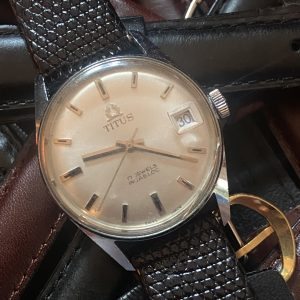 Solvil et Titus 7057-E  17 Jewels Incabloc Swiss Automatic 31mm