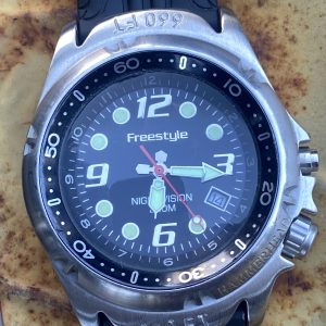Freestyle Hammerhead Night Vision  Diver 660ft Indiglo Quartz