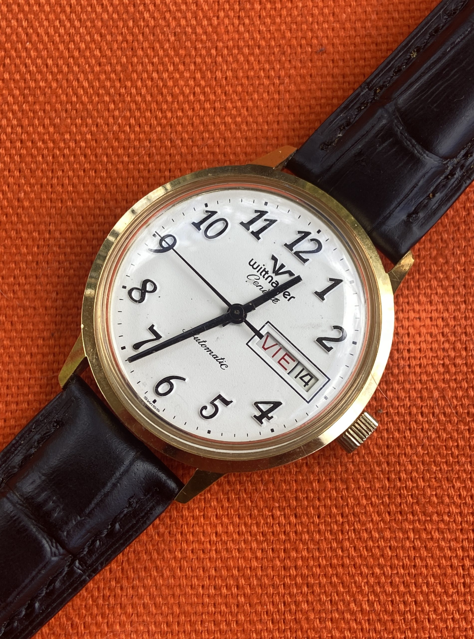 Vintage WITTNAUER Swiss Automatic Watch Day-Date 17 Jewels 1970s 35mm