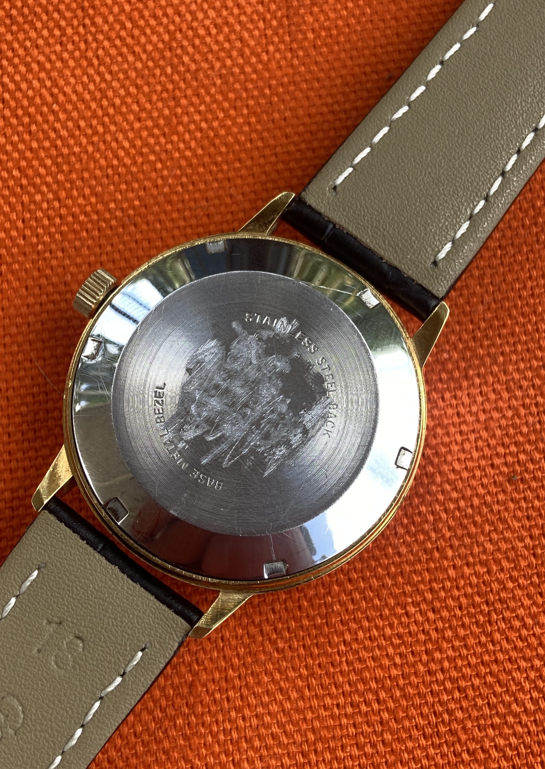 Vintage WITTNAUER Swiss Automatic Watch Day-Date 17 Jewels 1970s 35mm - Image 4